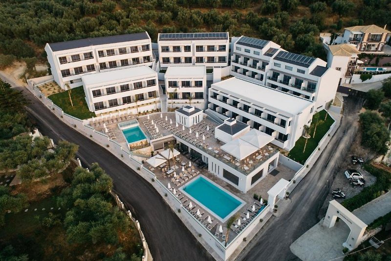 Tesoro Hotel 5