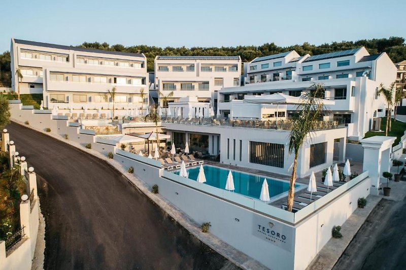 Tesoro Hotel 9