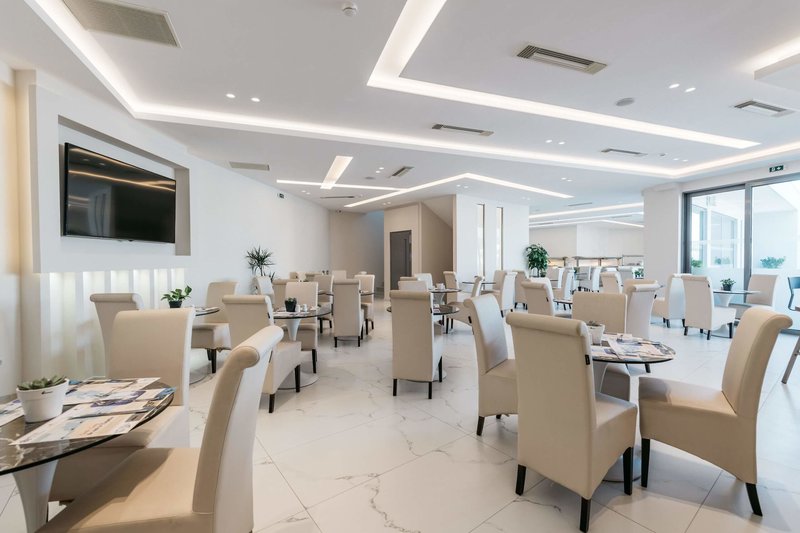 Tesoro Hotel 19