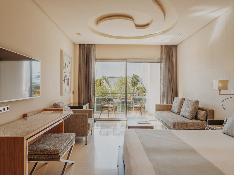 Aguas de Ibiza Grand Luxe Hotel 9