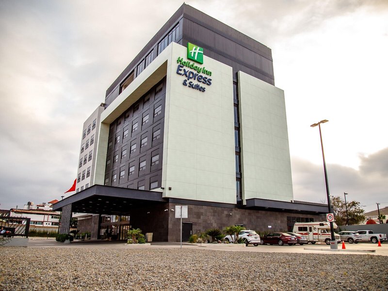 Holiday Inn Express & Suites Ensenada Centro