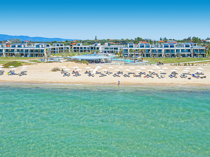 Portes Lithos Luxury Resort 1