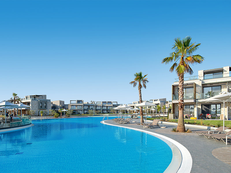 Portes Lithos Luxury Resort 3