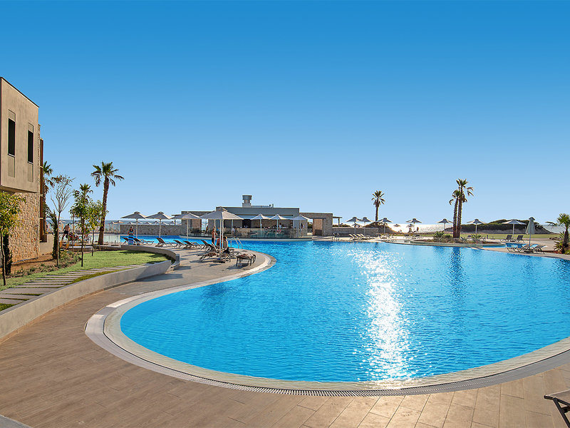 Portes Lithos Luxury Resort 7