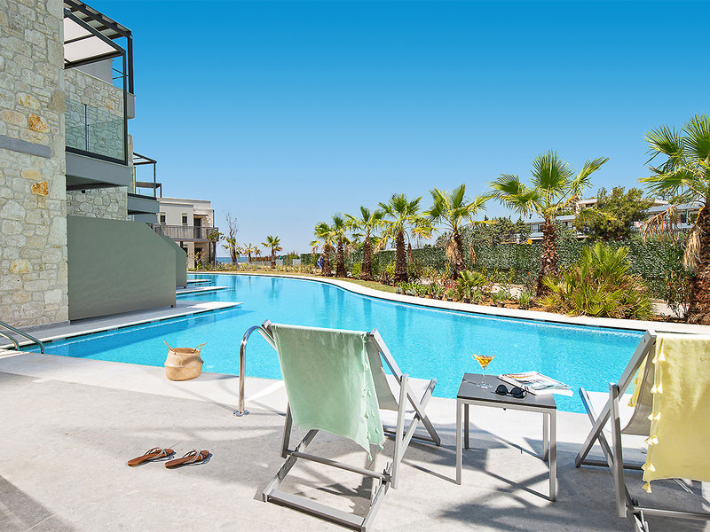 Portes Lithos Luxury Resort 8