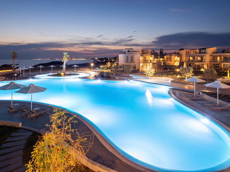 Portes Lithos Luxury Resort 9