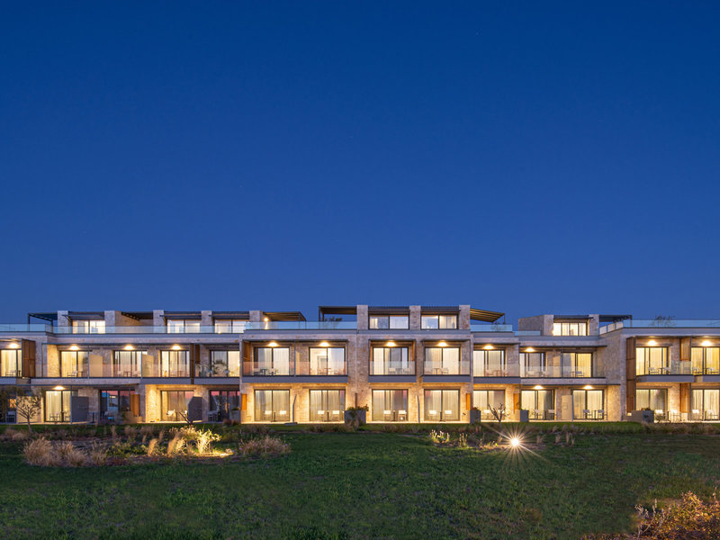 Portes Lithos Luxury Resort 10