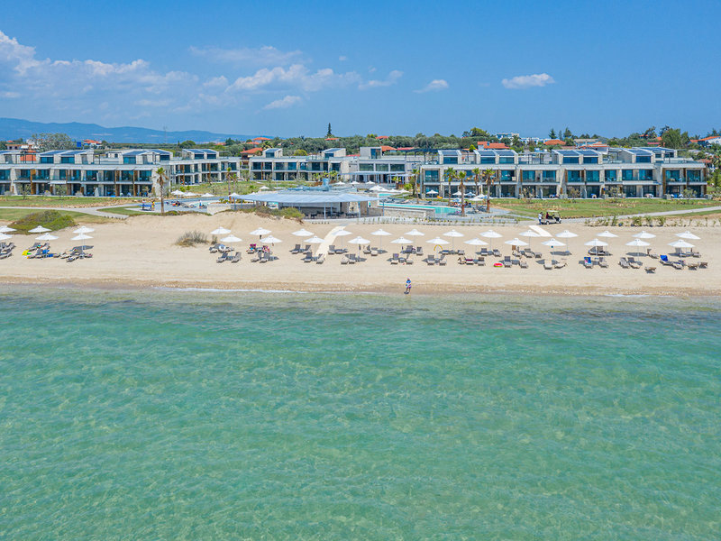 Portes Lithos Luxury Resort 11