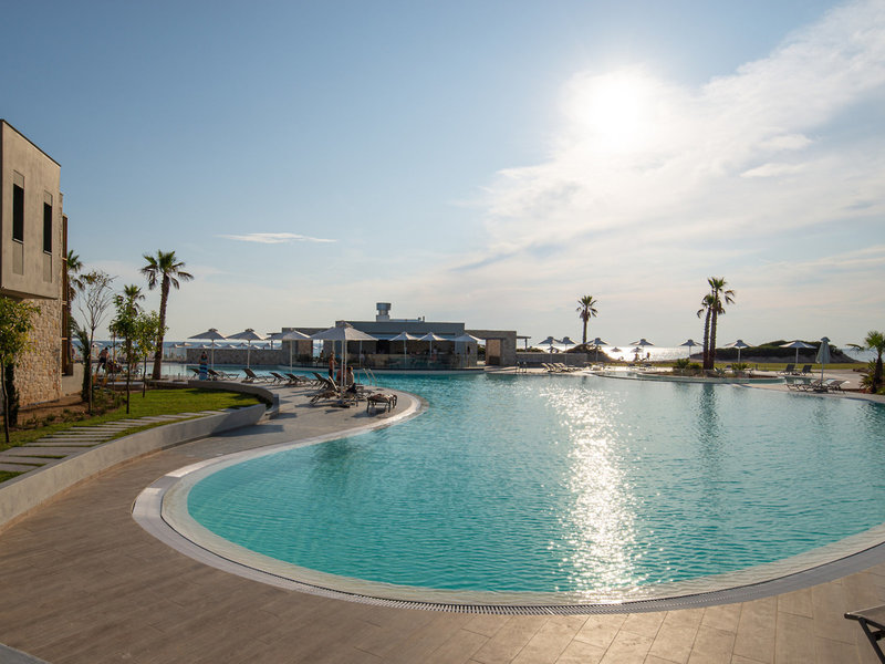 Portes Lithos Luxury Resort 14