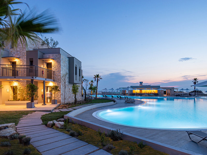 Portes Lithos Luxury Resort 15