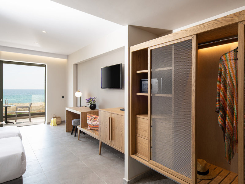 Portes Lithos Luxury Resort 34