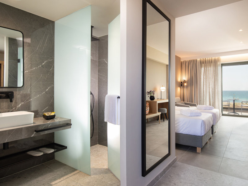 Portes Lithos Luxury Resort 35