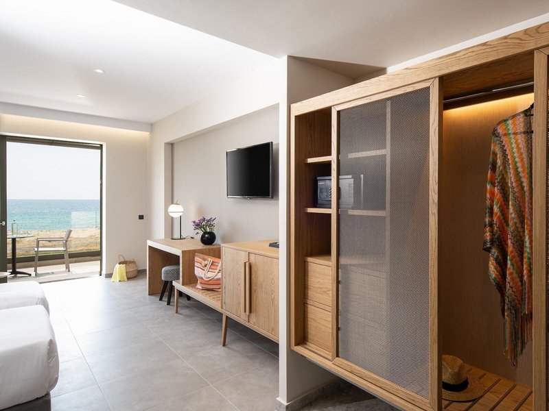 Portes Lithos Luxury Resort 46