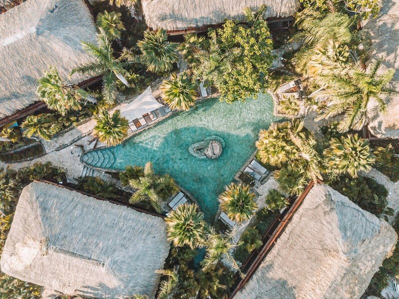 Kontiki Beach Resort 3