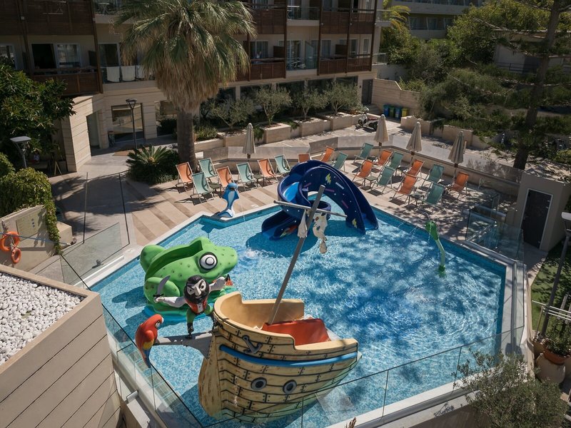 Minos Hotel 7
