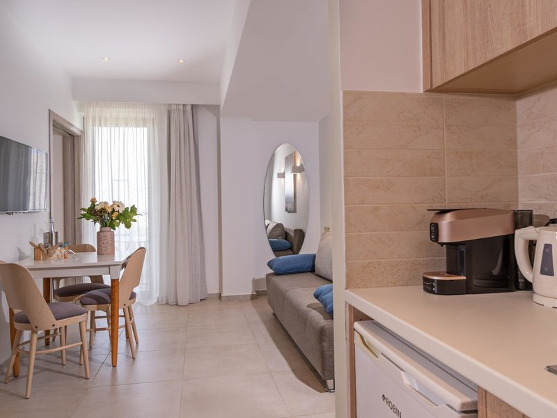 Minos Hotel 38