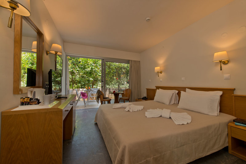 Minos Hotel 9