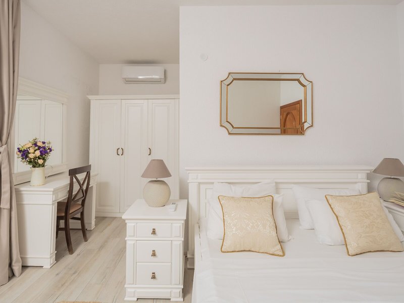 Olive Resort 48