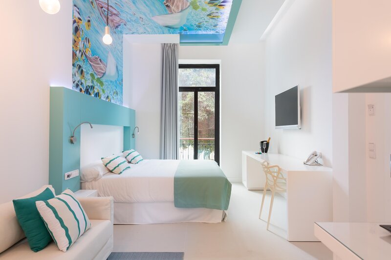 Acuario Boutique 24
