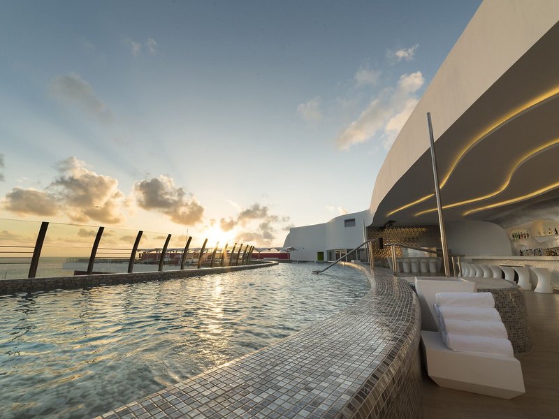 Temptation Resort & Spa 16