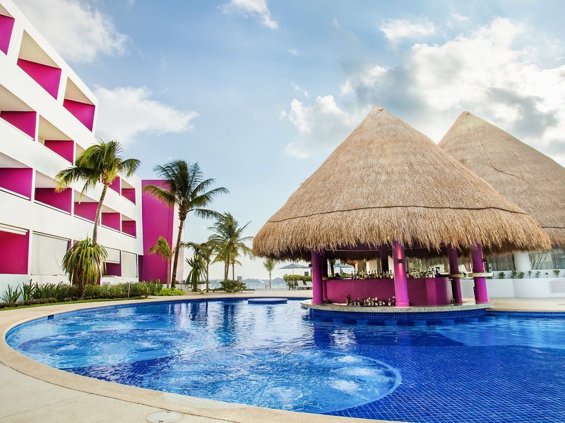 Temptation Resort & Spa 18