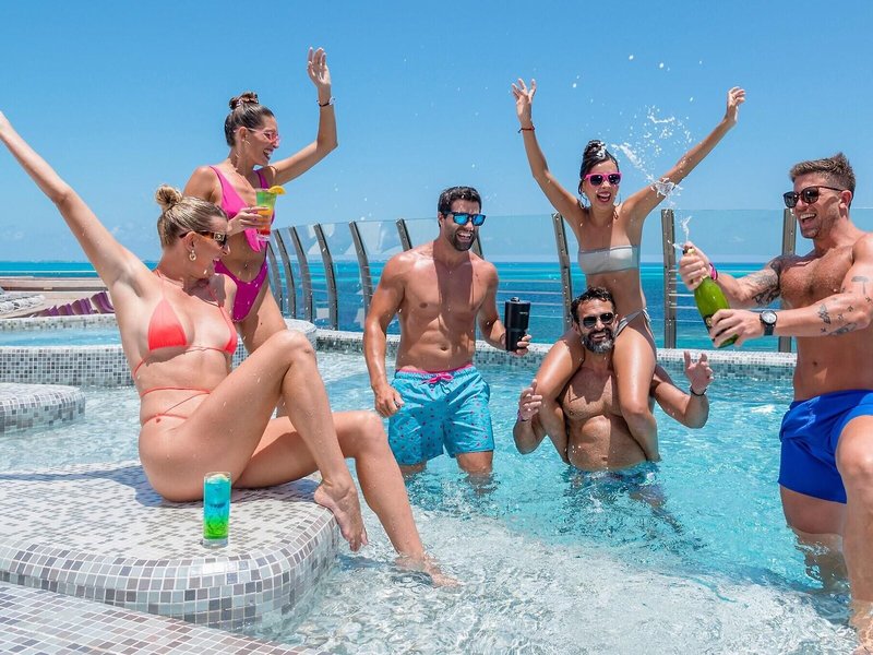 Temptation Resort & Spa 20