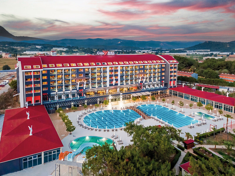 Laphetos Beach Resort  13