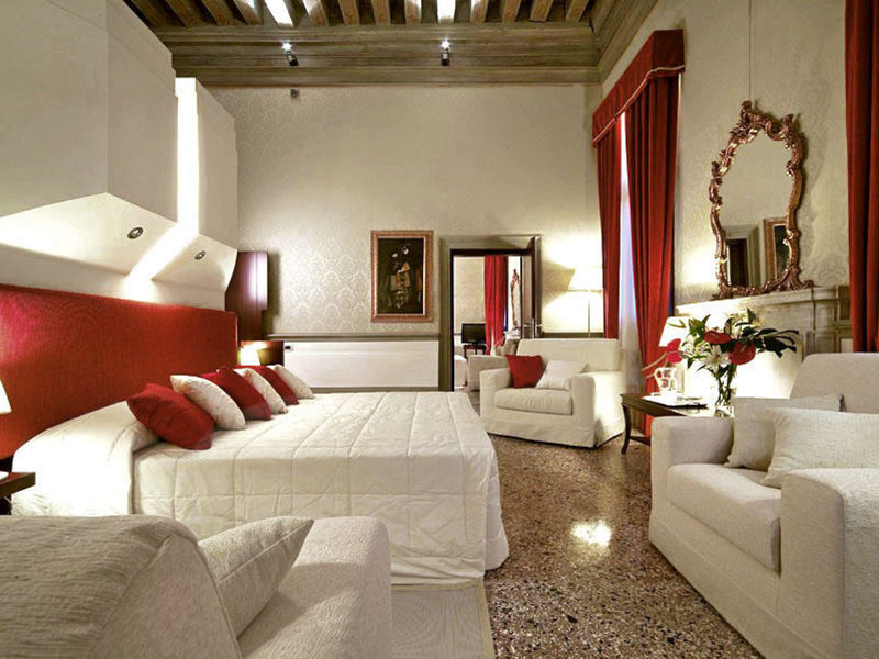 Ruzzini Palace 21