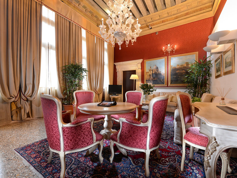 Ruzzini Palace 23