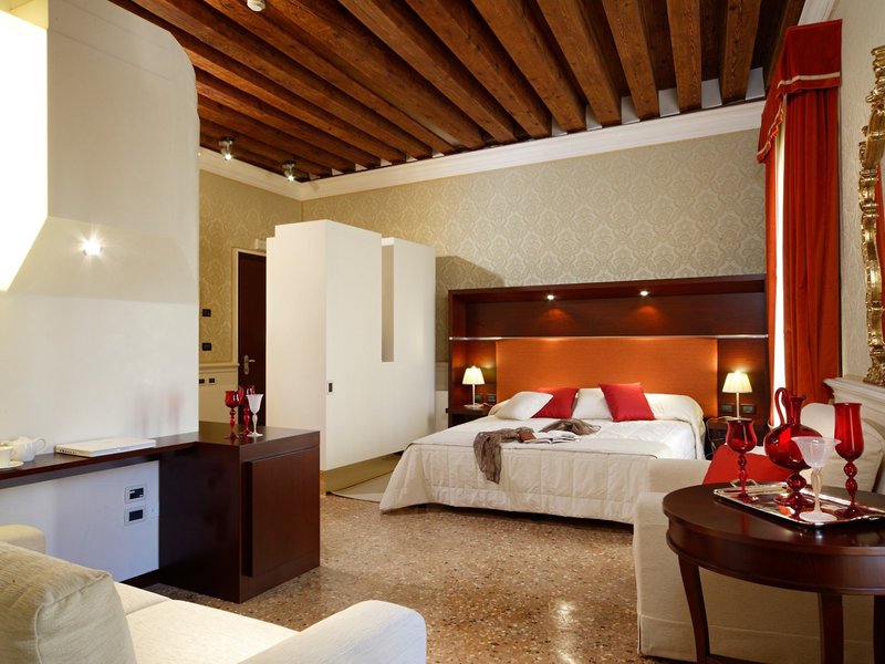 Ruzzini Palace 31