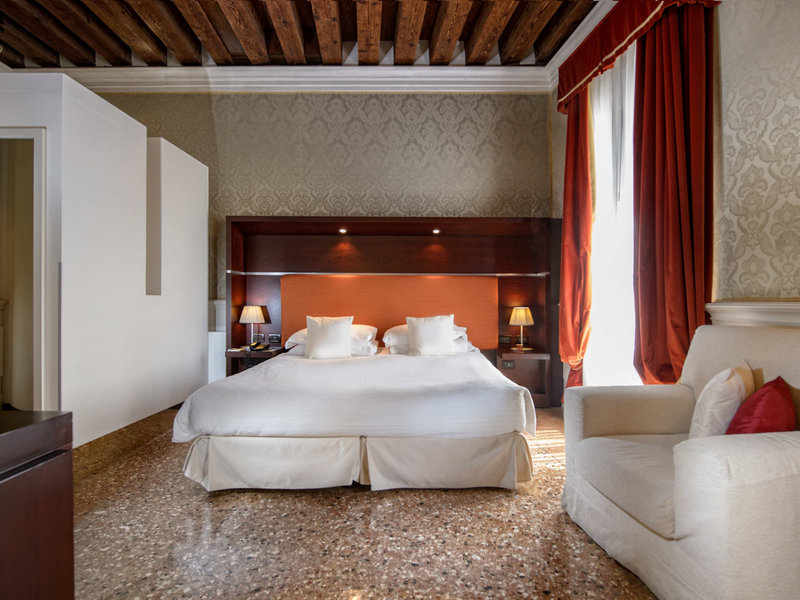 Ruzzini Palace 37