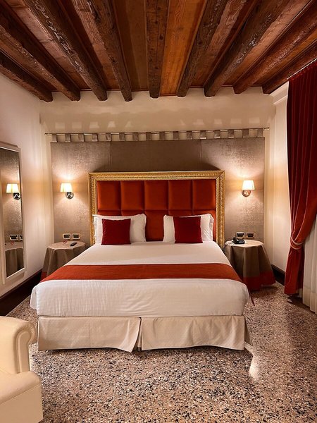 Ruzzini Palace 48
