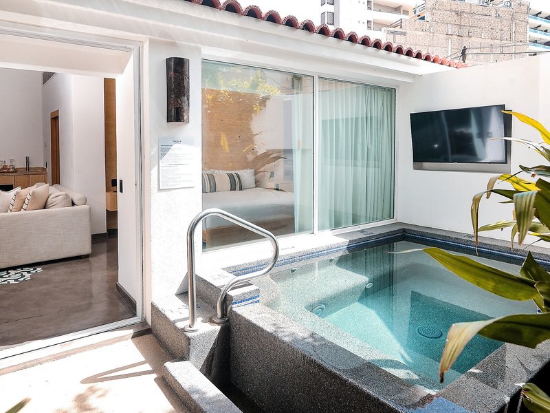 Bahia Hotel & Beach House 14
