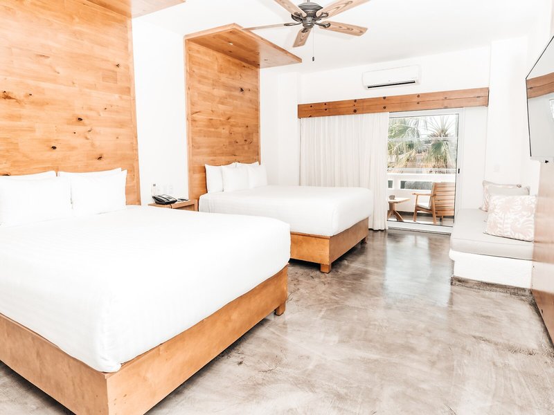 Bahia Hotel & Beach House 43