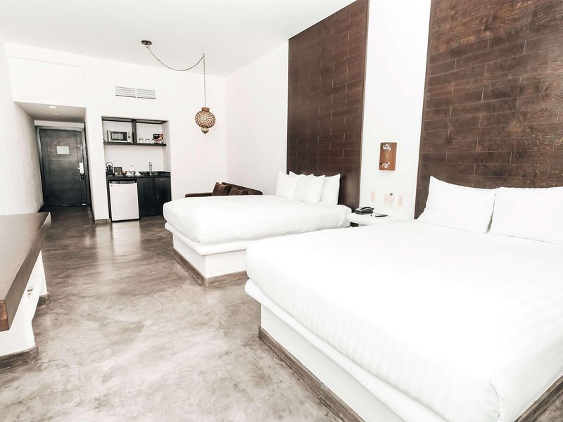 Bahia Hotel & Beach House 44