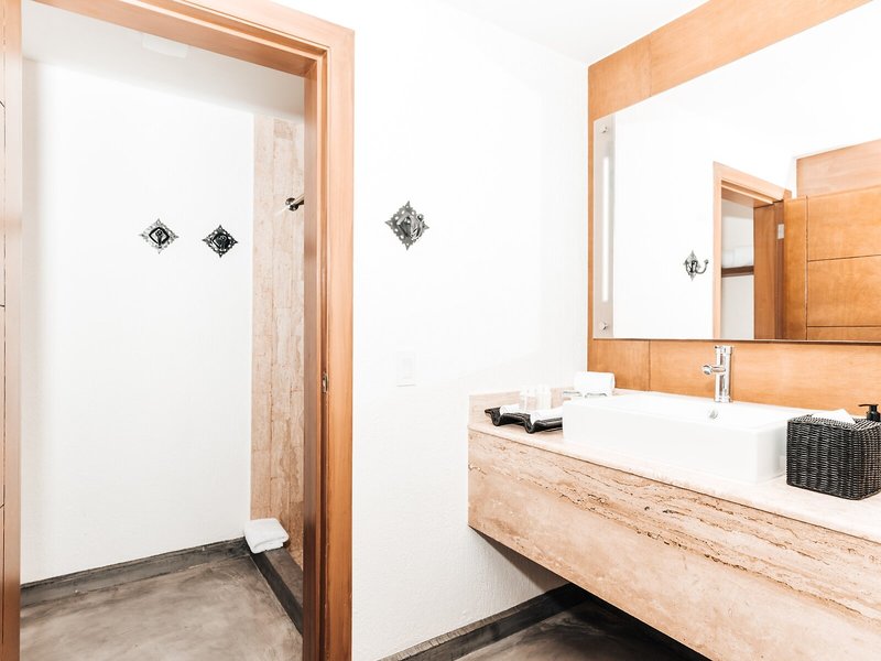 Bahia Hotel & Beach House 46