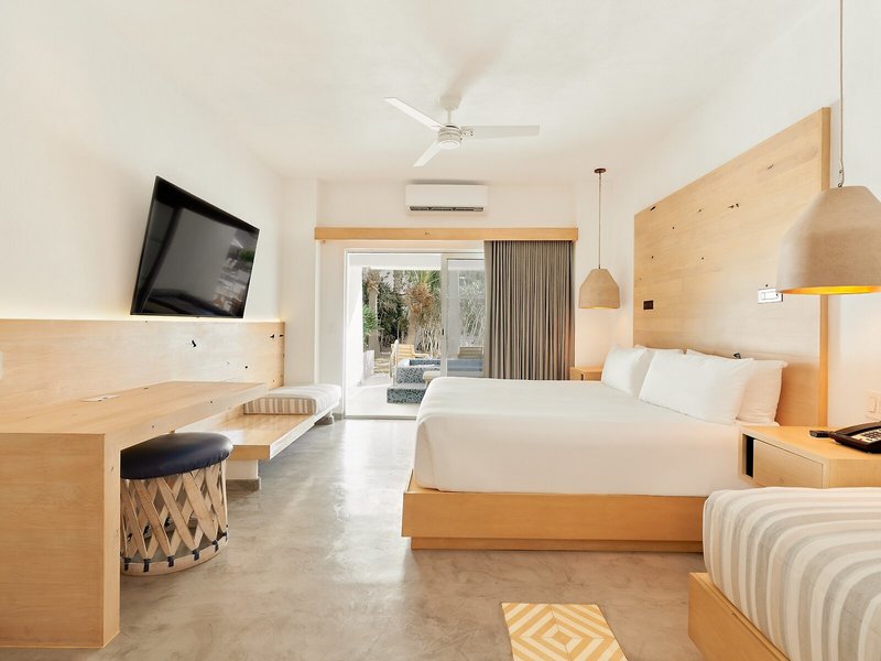 Bahia Hotel & Beach House 47