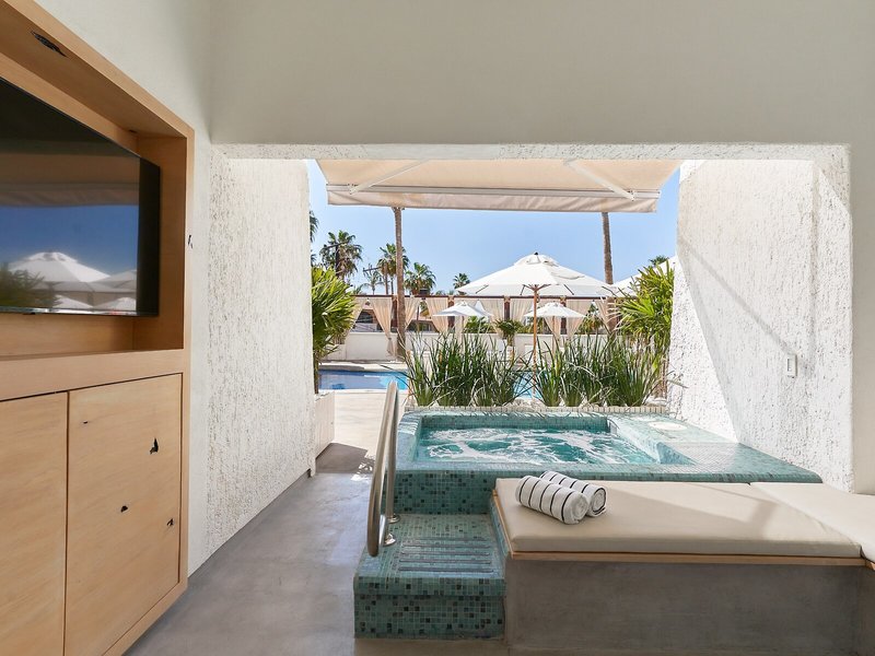 Bahia Hotel & Beach House 48