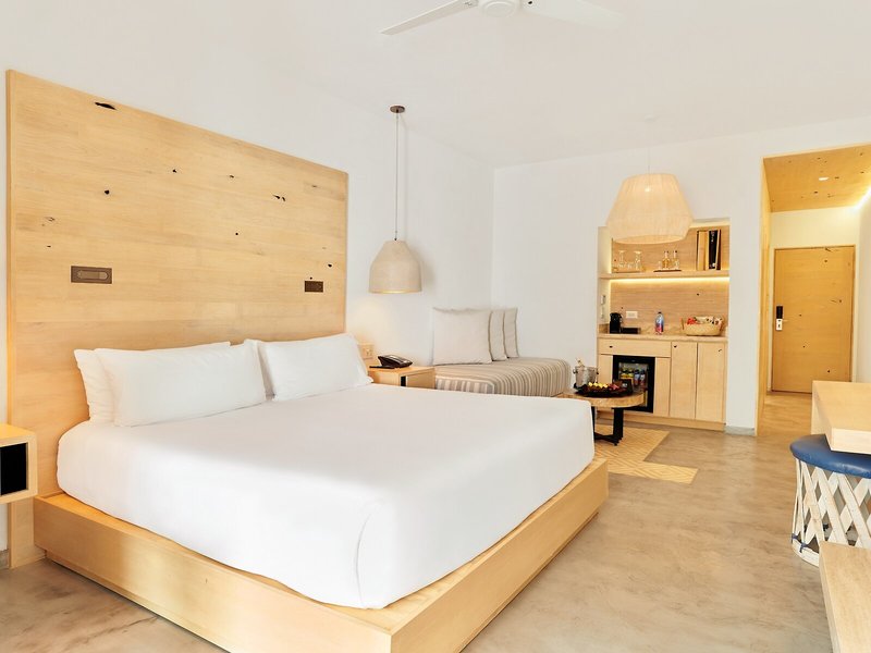 Bahia Hotel & Beach House 49