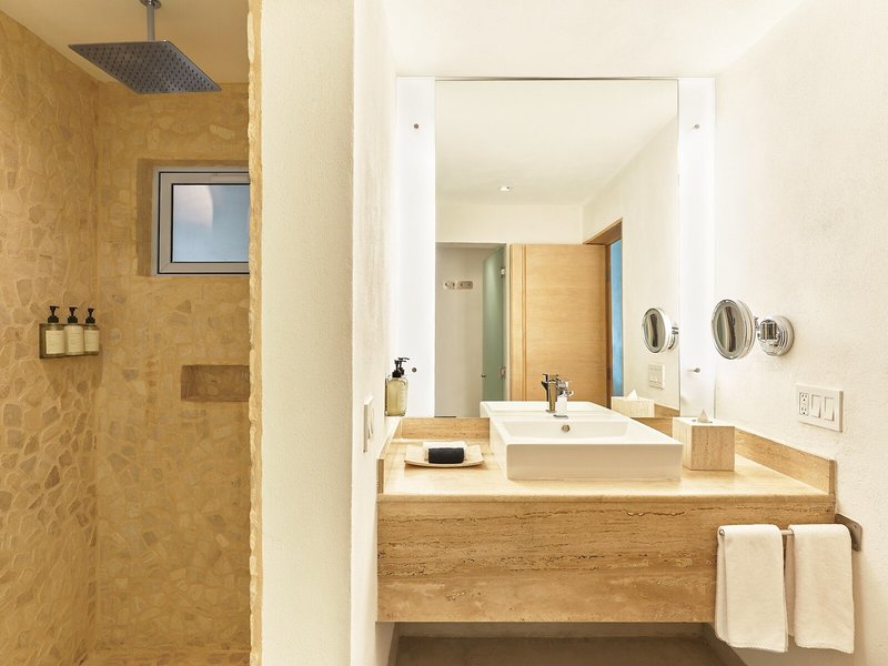 Bahia Hotel & Beach House 50