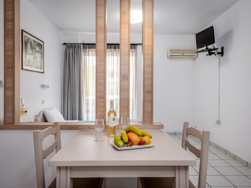 Angela Hotel 24