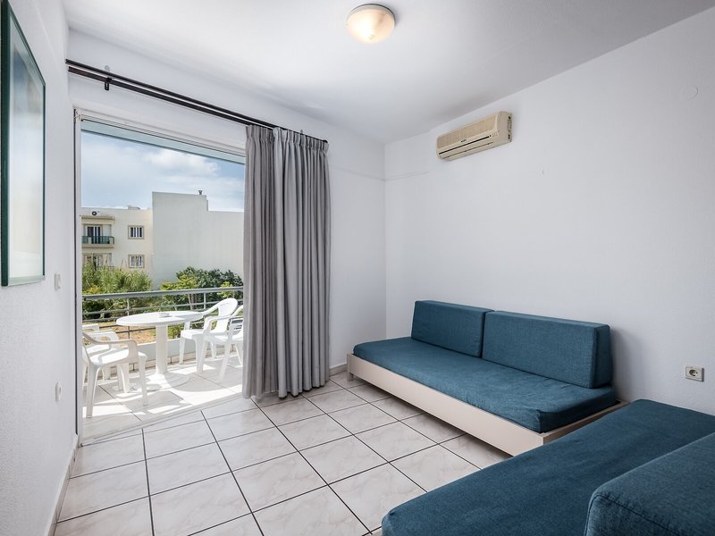 Angela Hotel 37