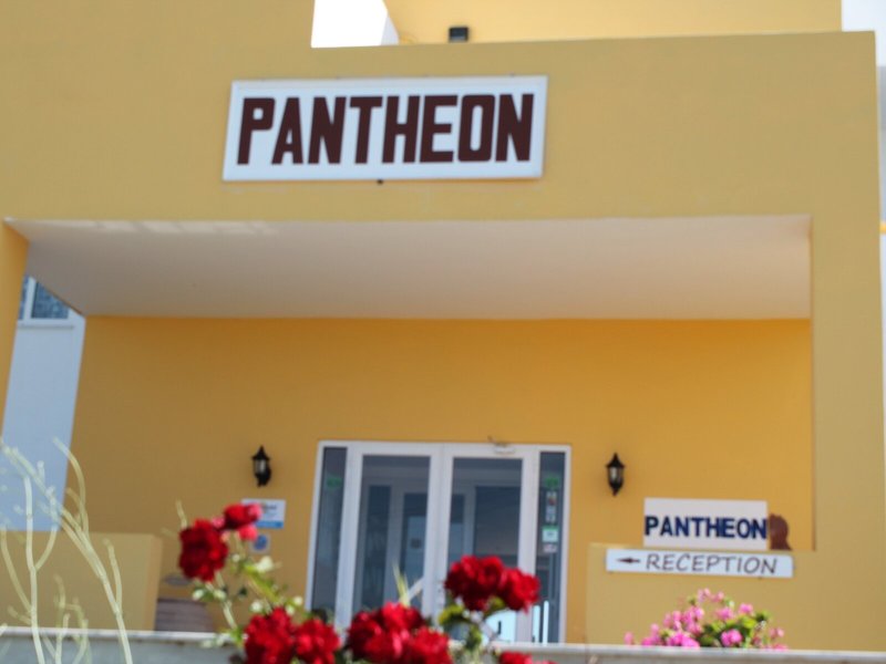 Pantheon Hotel 2