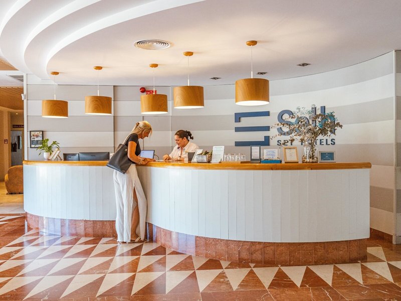 Seth Santo Tomás 11