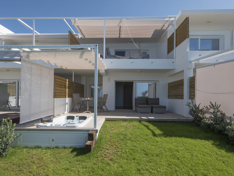 Seth Santo Tomás 37