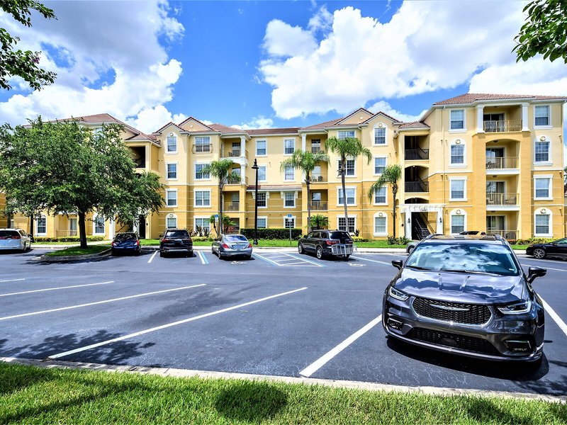 Vista Cay at Harbor Square by Millenium 4
