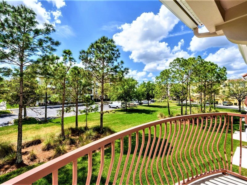 Vista Cay at Harbor Square by Millenium 8