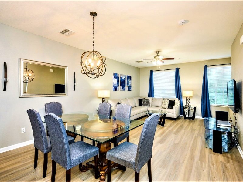Vista Cay at Harbor Square by Millenium 35