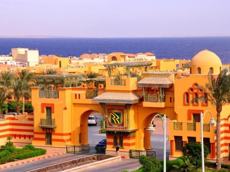 Rehana Royal Beach & Spa 4