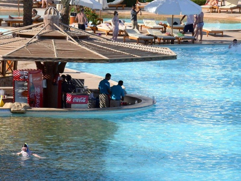 Rehana Royal Beach & Spa 12